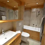 Adelaide A 03 * Grimentz